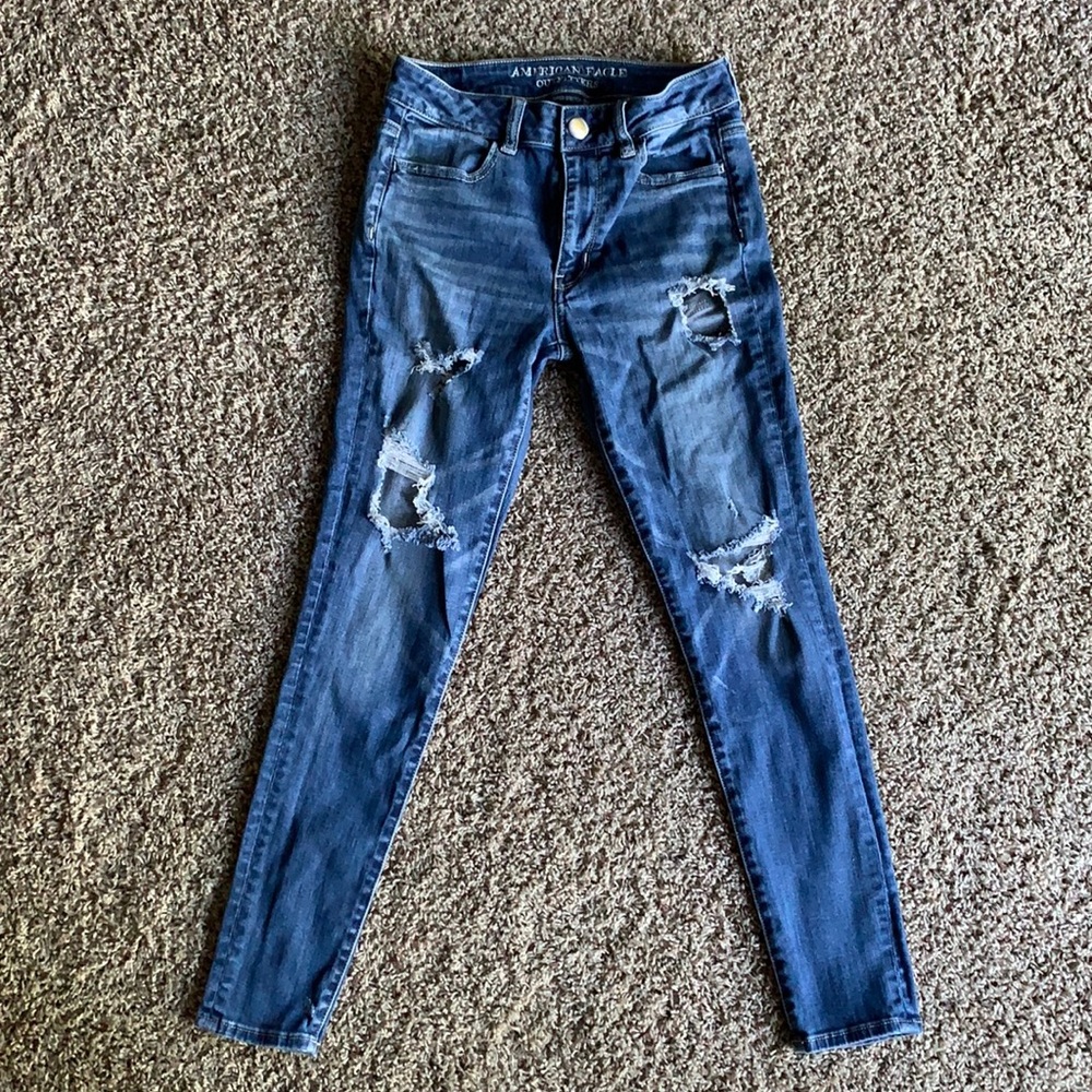 American Eagle distressed super stretch jeggings